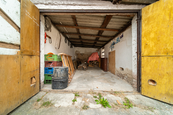 Prodej domu 284 m², Chrast