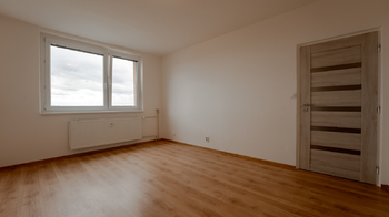 Pronájem bytu 2+1 se zasklenou lodžií, 60 m2, ulice Dědická, Brno-Slatina - Pronájem bytu 2+1 v osobním vlastnictví 60 m², Brno