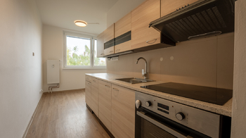 Pronájem bytu 2+1 se zasklenou lodžií, 60 m2, ulice Dědická, Brno-Slatina - Pronájem bytu 2+1 v osobním vlastnictví 60 m², Brno