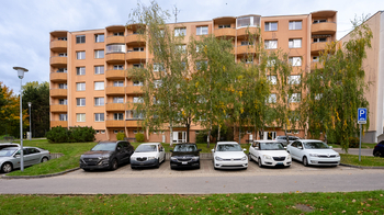 Pronájem bytu 2+1 se zasklenou lodžií, 60 m2, ulice Dědická, Brno-Slatina - Pronájem bytu 2+1 v osobním vlastnictví 60 m², Brno 