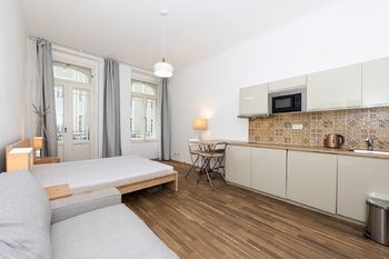 Pronájem bytu 1+kk v osobním vlastnictví 38 m², Praha 5 - Smíchov