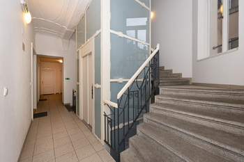 Pronájem bytu 1+kk v osobním vlastnictví 38 m², Praha 5 - Smíchov
