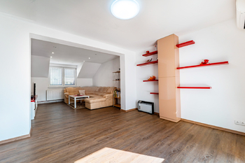 Prodej domu 351 m², Uherské Hradiště