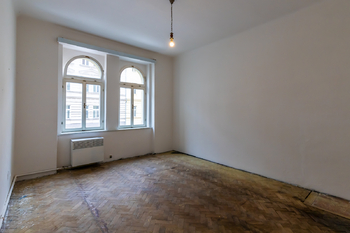 Prodej bytu 1+kk v osobním vlastnictví 29 m², Praha 4 - Nusle