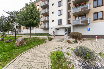 Pronájem bytu 2+kk v osobním vlastnictví 60 m², Praha 9 - Čakovice