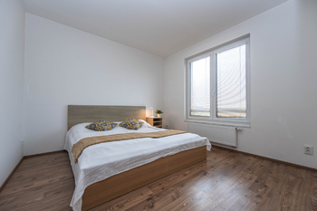 Pronájem bytu 2+kk v osobním vlastnictví 60 m², Praha 9 - Čakovice