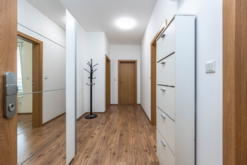 Pronájem bytu 2+kk v osobním vlastnictví 60 m², Praha 9 - Čakovice
