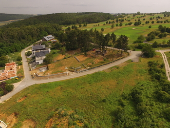 Prodej pozemku 1666 m², Vysoký Újezd