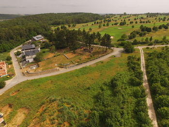 Prodej pozemku 1666 m², Vysoký Újezd