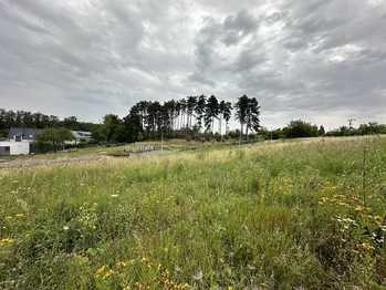 Prodej pozemku 1666 m², Vysoký Újezd