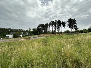 Prodej pozemku 1666 m², Vysoký Újezd