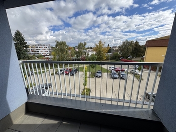 lodžie - Pronájem bytu 2+kk v osobním vlastnictví 52 m², Praha 10 - Uhříněves