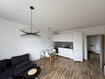 Pronájem bytu 2+kk v osobním vlastnictví 52 m², Praha 10 - Uhříněves