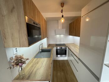 Pronájem bytu 2+kk v osobním vlastnictví 46 m², Praha 9 - Střížkov