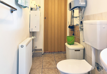 WC - Prodej chaty / chalupy 76 m², Nejdek