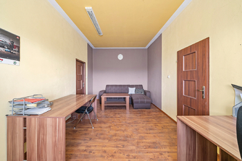 Prodej skladovacích prostor 1220 m², Skorošice