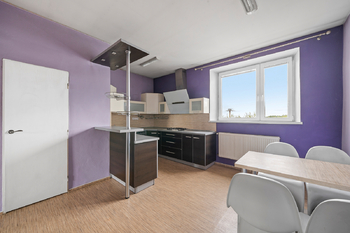Prodej skladovacích prostor 1220 m², Skorošice