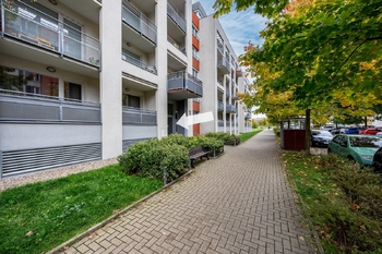 Sazovická 26, Praha - Zličín - Prodej bytu 2+kk v osobním vlastnictví 67 m², Praha 5 - Zličín
