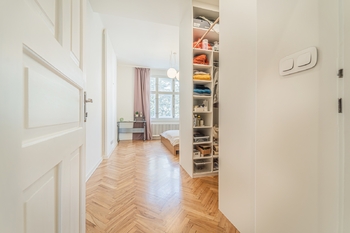 Prodej bytu 3+kk v osobním vlastnictví 93 m², Praha 5 - Smíchov