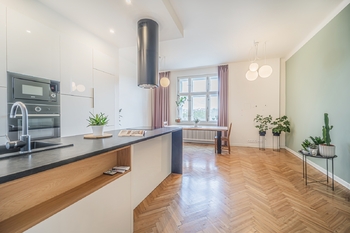 Prodej bytu 3+kk v osobním vlastnictví 93 m², Praha 5 - Smíchov