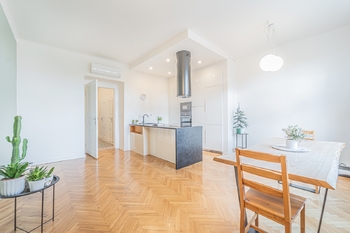Prodej bytu 3+kk v osobním vlastnictví 93 m², Praha 5 - Smíchov
