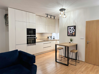 Pronájem bytu 3+kk v osobním vlastnictví 78 m², Praha 9 - Čakovice