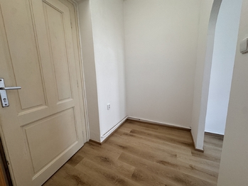 Pronájem bytu 1+kk v osobním vlastnictví 25 m², Praha 8 - Libeň