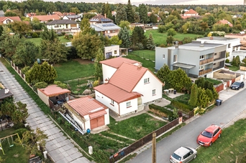 Prodej domu 307 m², Zlosyň