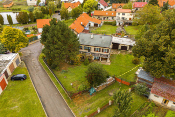 Prodej domu 307 m², Zlosyň