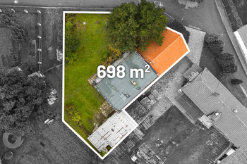 Prodej domu 307 m², Zlosyň
