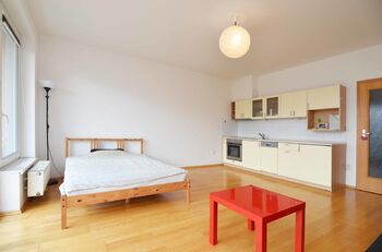 Pronájem bytu 1+kk v osobním vlastnictví 41 m², Praha 10 - Strašnice