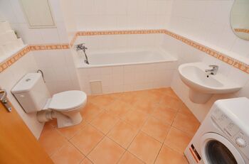Pronájem bytu 1+kk v osobním vlastnictví 41 m², Praha 10 - Strašnice