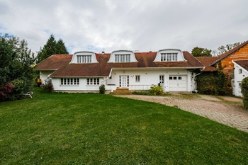 Prodej domu 256 m², Suchdol