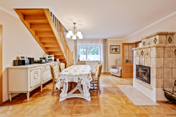 Prodej domu 256 m², Suchdol