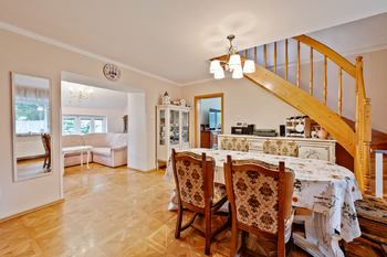 Prodej domu 256 m², Suchdol