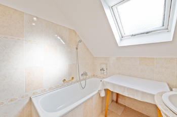 Prodej domu 256 m², Suchdol