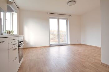 Pronájem bytu 1+kk v osobním vlastnictví 32 m², Libčice nad Vltavou