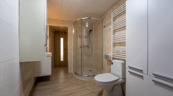 Přízemí - koupelna - Prodej domu 145 m², Dětkovice