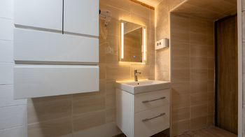 Přízemí - koupelna - Prodej domu 145 m², Dětkovice