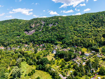 Prodej pozemku 1306 m², Trmice