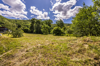 Prodej pozemku 1306 m², Trmice