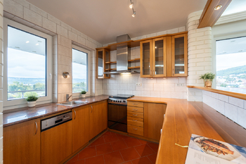 Prodej bytu 2+kk v osobním vlastnictví 79 m², Praha 5 - Radotín