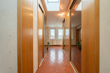 Prodej bytu 2+kk v osobním vlastnictví 79 m², Praha 5 - Radotín