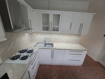 Prodej bytu 2+1 v osobním vlastnictví 62 m², Znojmo