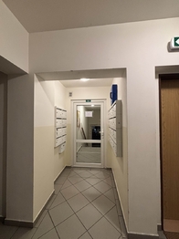 Pronájem bytu 1+kk v osobním vlastnictví 24 m², Praha 9 - Černý Most
