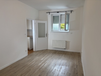 Pronájem bytu 1+kk v osobním vlastnictví 24 m², Praha 9 - Černý Most