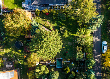 Pozemek z výšky - Prodej chaty / chalupy 20 m², Košťany