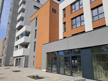 Pronájem obchodních prostor 116 m², Praha 9 - Vysočany