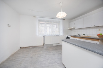 Prodej domu 75 m², Peruc