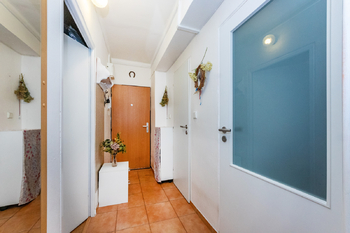 Prodej bytu 3+kk v osobním vlastnictví 42 m², Praha 10 - Strašnice